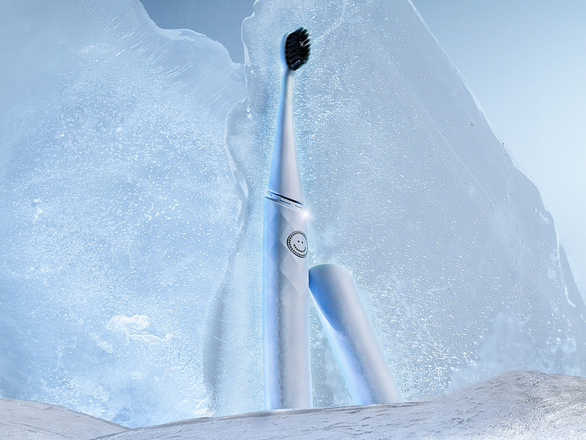 Color: Frost; Travel Toothbrush