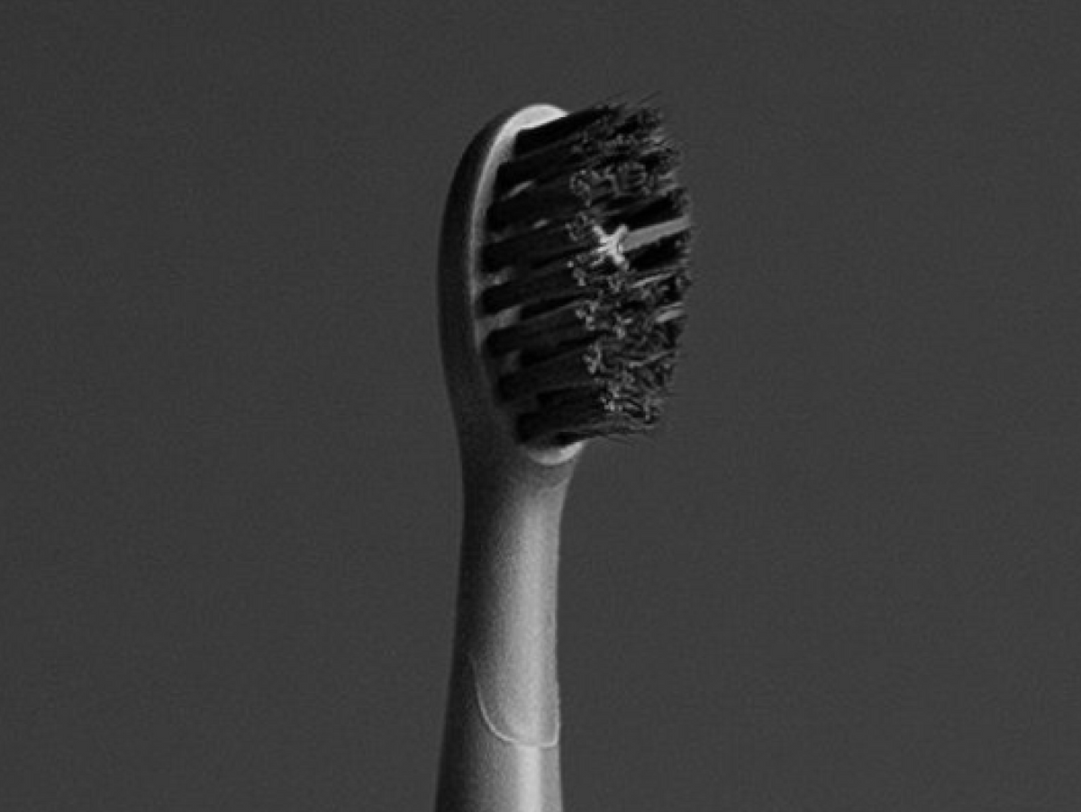 Color: Graphite; Travel Toothbrush