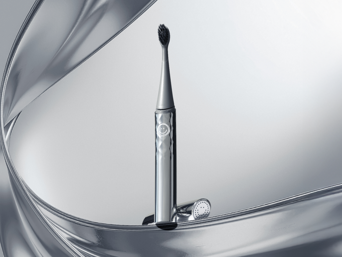 Color: Platinum Silver