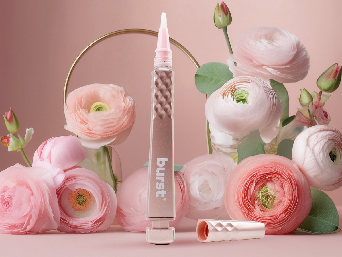 Color: Rose Gold; teeth whitening pen